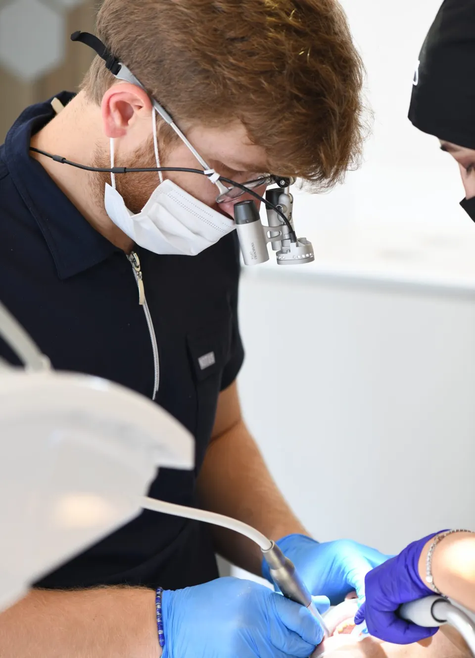 Implantes dentales Antalya Turquía