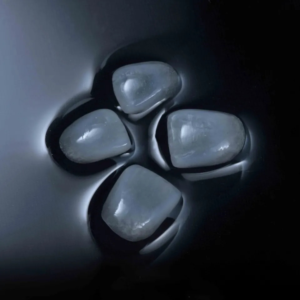 Dental veneers types — porcelain E-Max composite Lumineers guide 2026